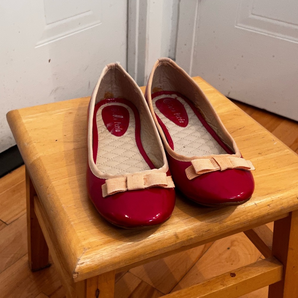 Red and Pink Balerinas